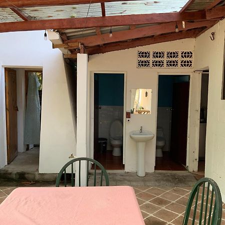 Hostal Tia Reyna El Zonte Eksteriør bilde